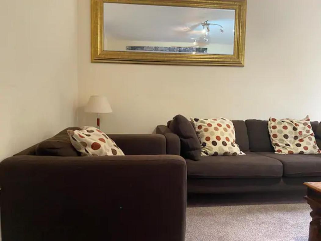 2 Bedroom With Patio - Ideal Location Zone 1 Apartamento Londres