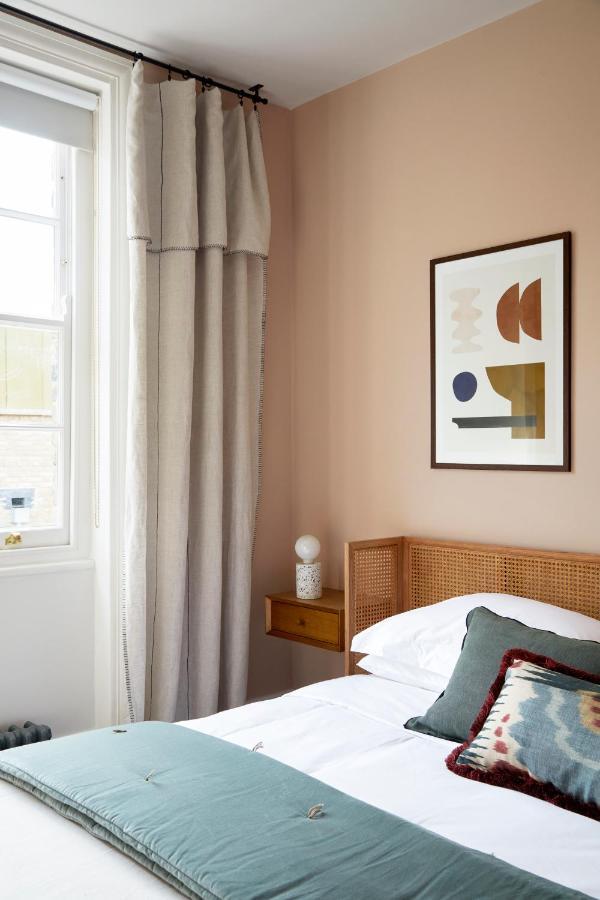 Luxurious 1 Bedroom - Minutes From Angel Tube St. Apartment *