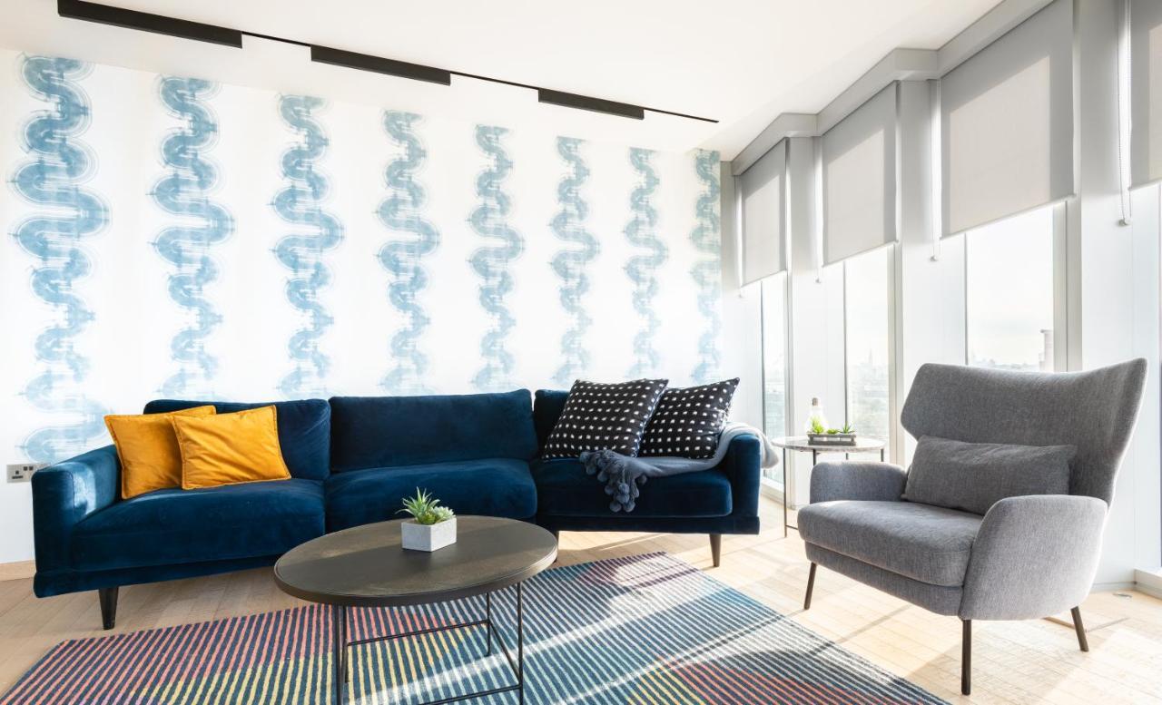 The Stratford Escape - Modern & Bright 2bdr Loft With Amazing Views * Londres