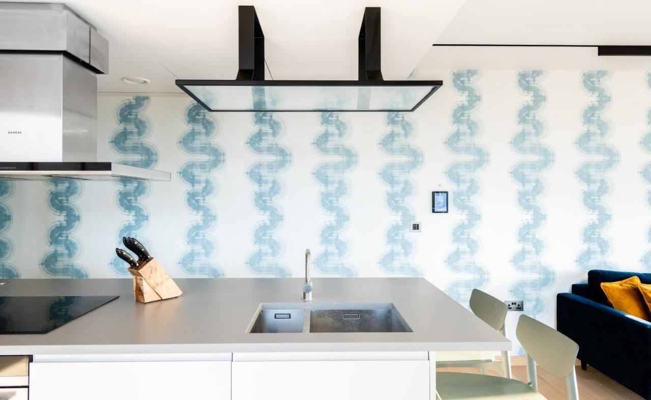 The Stratford Escape - Modern & Bright 2bdr Loft With Amazing Views * Londres