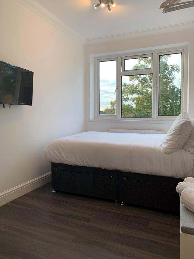 Luxury Near Wembley Stadium, Wembley Arena, Designer Outlet * Londres