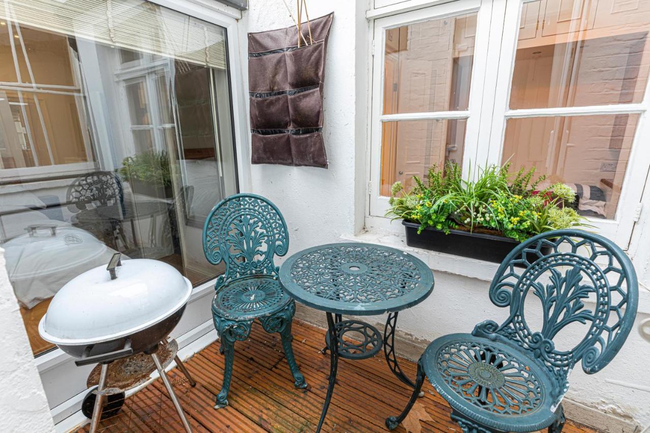 Altido Homely 2-bed Flat With Courtyard