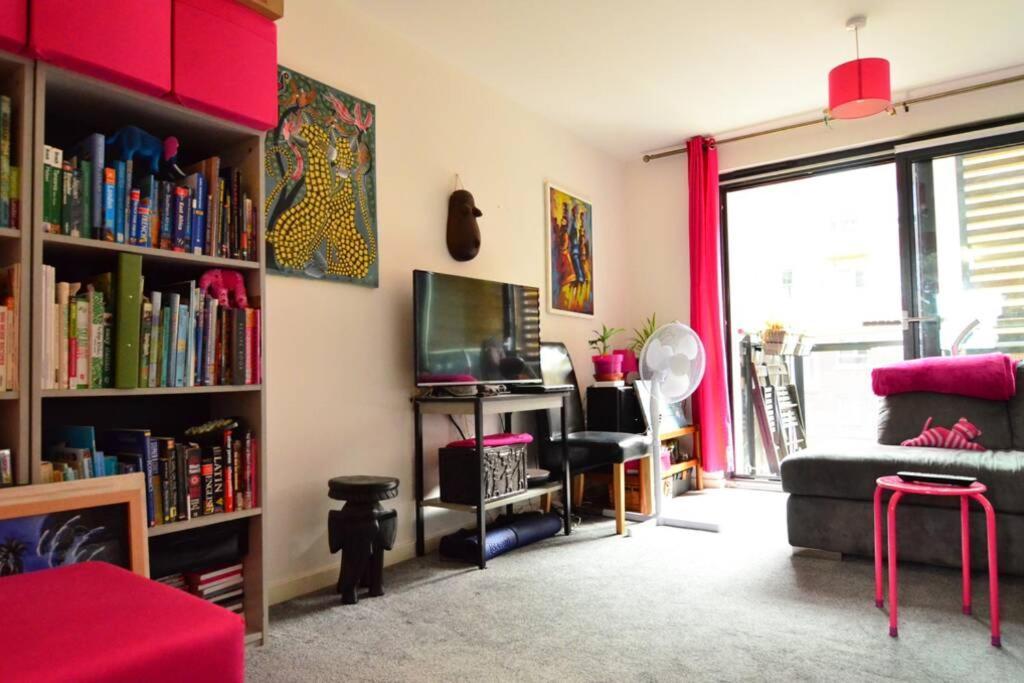 Appartement Modern 1 Bed Flat, *