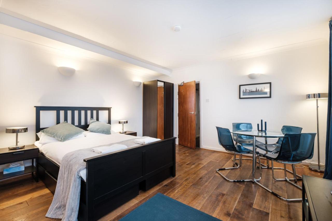 Apartment Oxford Street By Threstle
