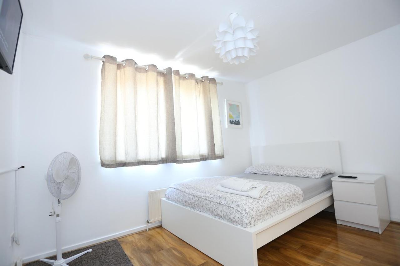Beautiful 3 Beds House West Thamesmead London Сasa de vacaciones