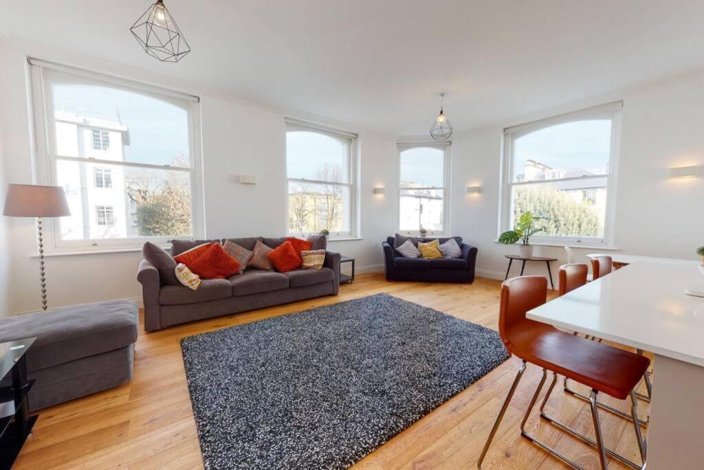 Superb 2 Bed Flat Camden 5 Min Walktube Station Apartamento