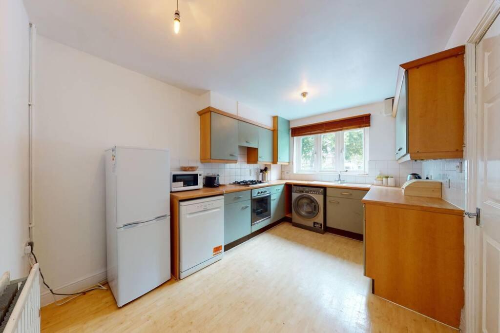 Super 2 Bed House Wprivateparking&privategarden Apartamento *