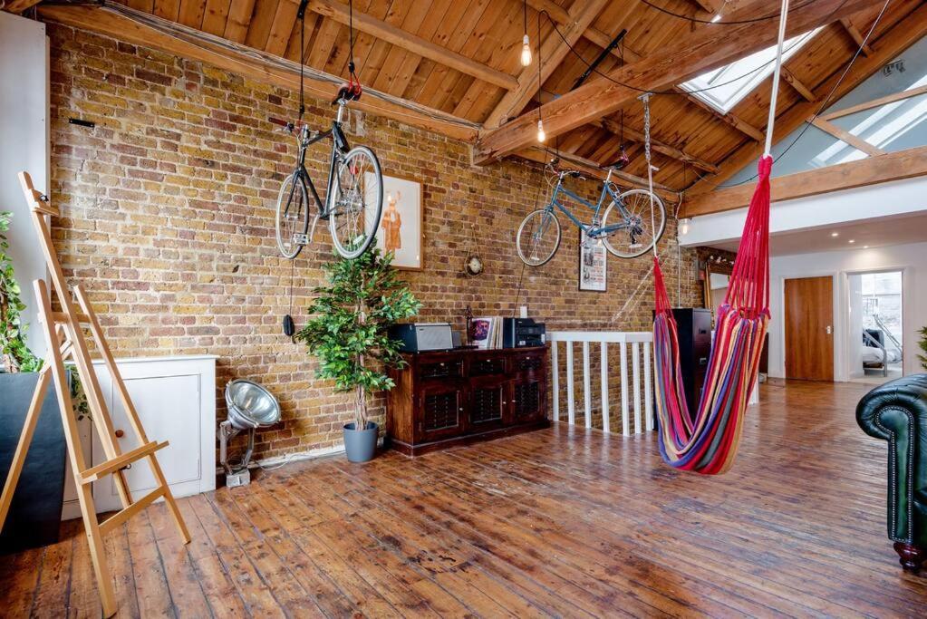 Penthouse Loft With Roof Terrace Not For Events Or Parties