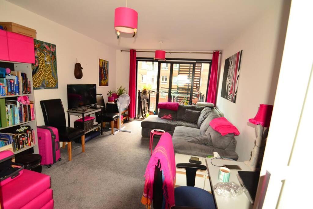 Modern 1 Bed Flat,