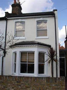 Guest house At Chiswick