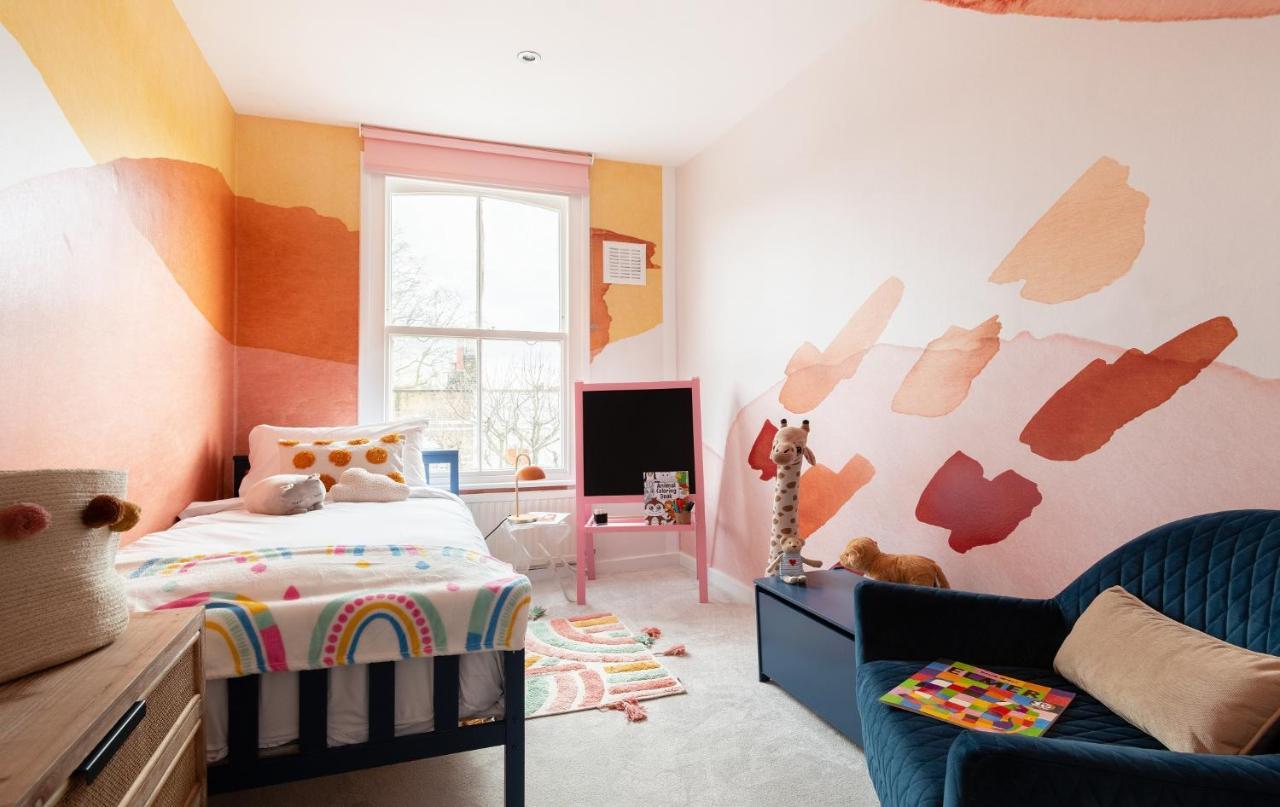The Stoke Newington Common - Modern & Bright 3bdr Apartment London