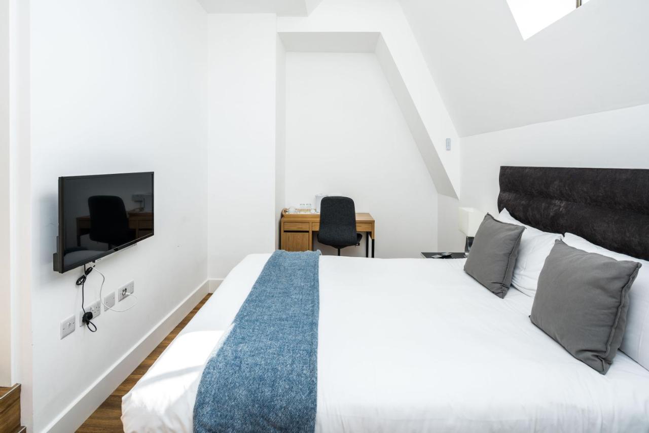 Hotel Simple *