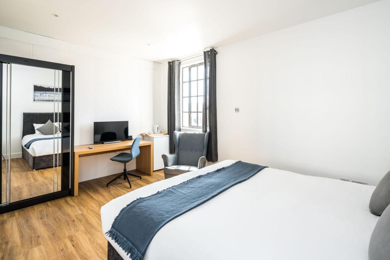 Hotel Simple *