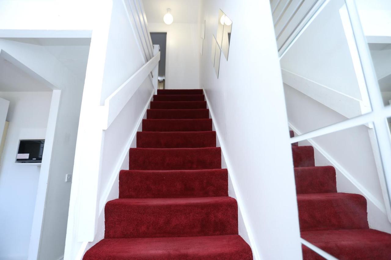 Сasa de vacaciones Beautiful 3 Beds House West Thamesmead London