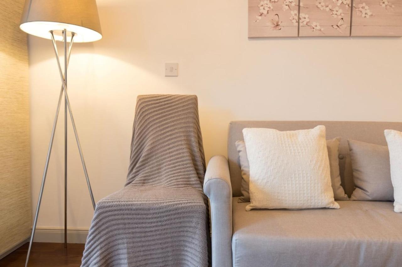 Apartment Beautiful 2 Bedroom In Borough *