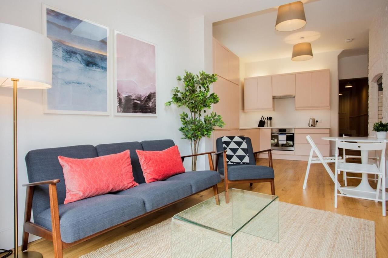 Stylish & Modern 3 Bed Flat In Nw With Garden Vakantiehuis