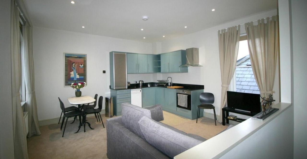 Stylish Light-filled 1 Bedroom Flat In Hammersmith Appartement