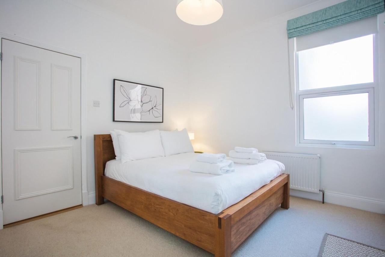 Vakantiehuis Stylish & Modern 3 Bed Flat In Nw With Garden