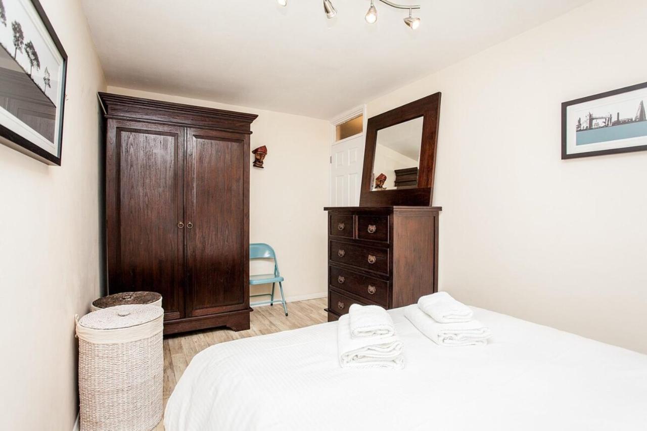 Modern And Spacious 1 Bedroom With Balcony Apartamento Londres