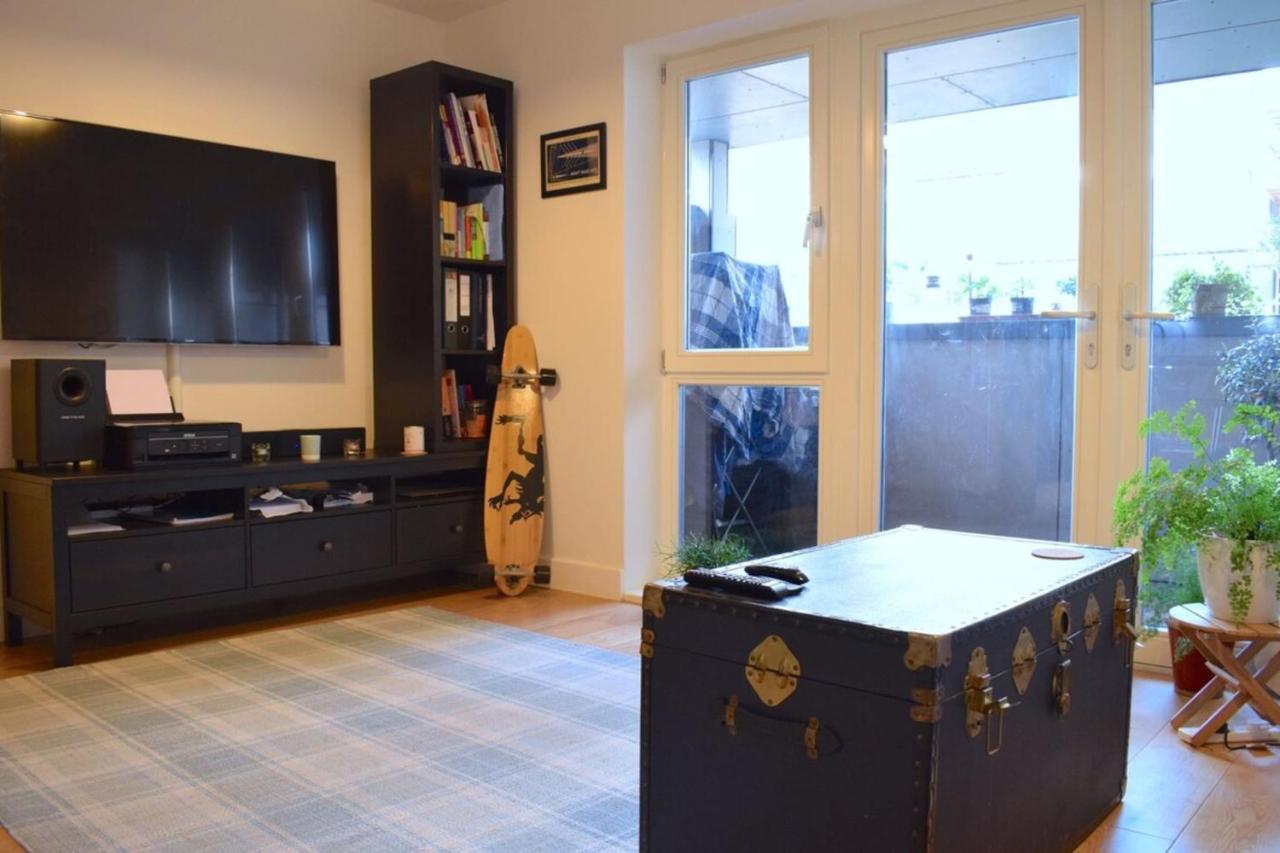 Cosy Modern 1 Bedroom Flat Moments From Riverside