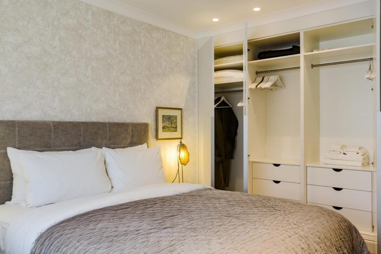 Beautiful 2 Bedroom 2 Bath Flat In South Kensington * Londres