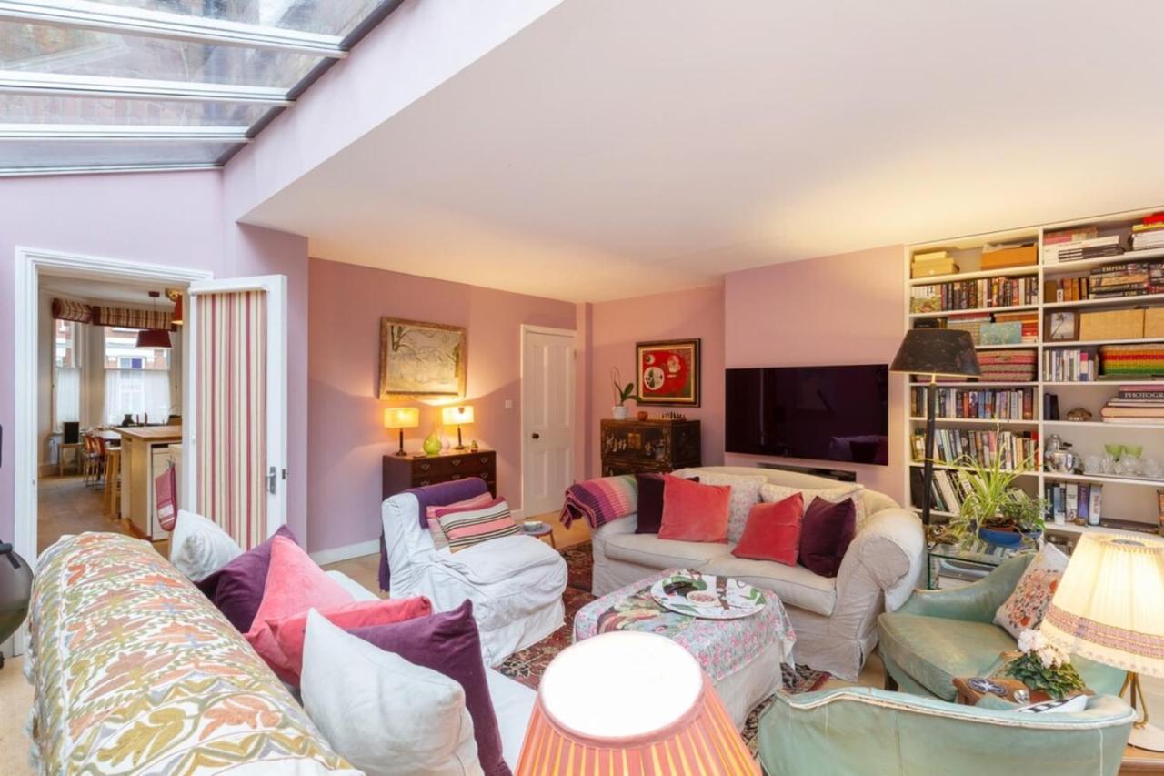 Lovely 4-bedroom House Near Portobello *