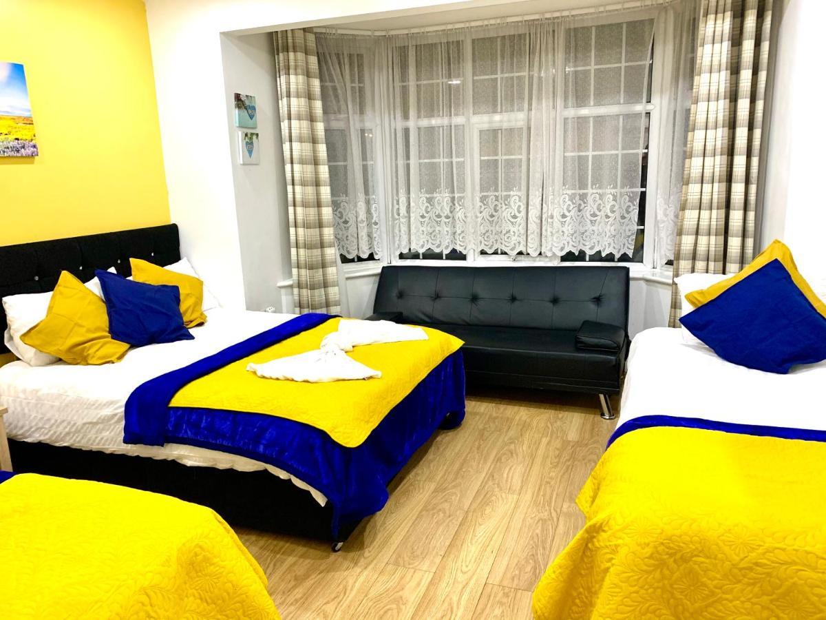 Appartement 2 Bedroom Apartment, Kitchen, Reception And Private Garden Londres