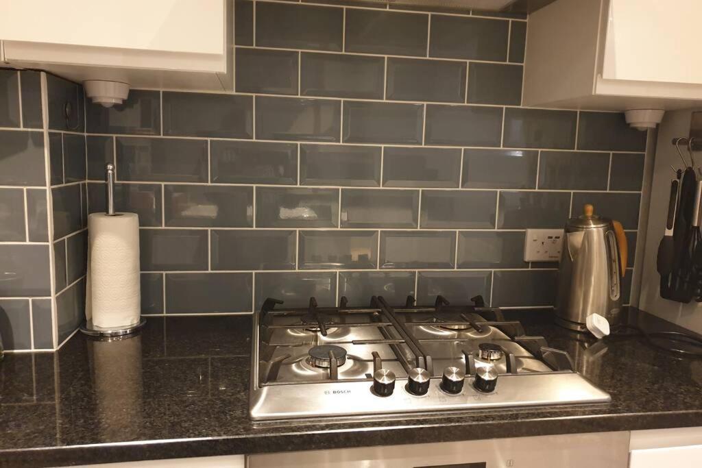 Spacious 2 Bed In Gated Community Up To 6 Guests *