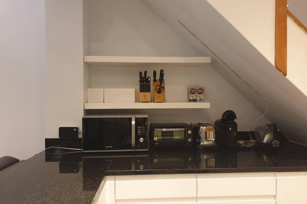 Apartment Spacious 2 Bed In Gated Community Up To 6 Guests