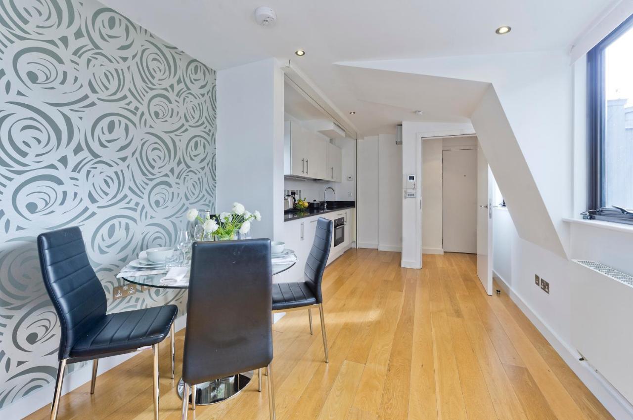 Red Lion Court By City2stay Apartamento Londres