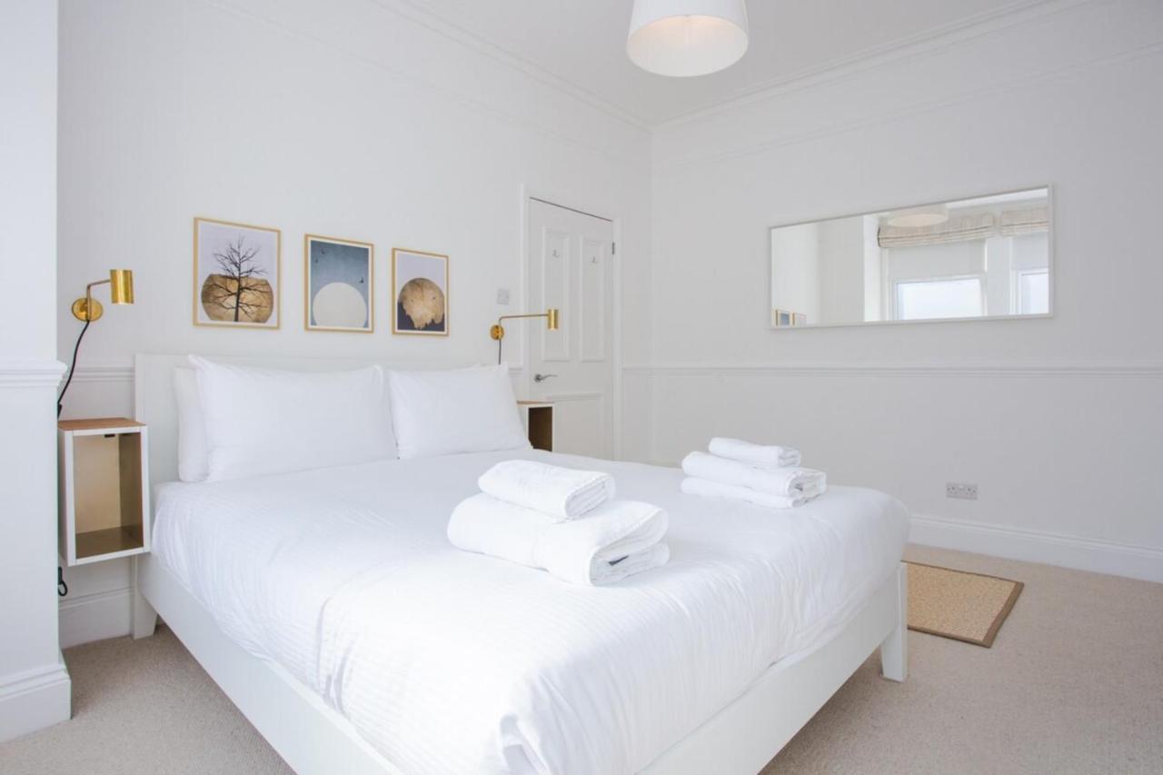 Stylish & Modern 3 Bed Flat In Nw With Garden Londres