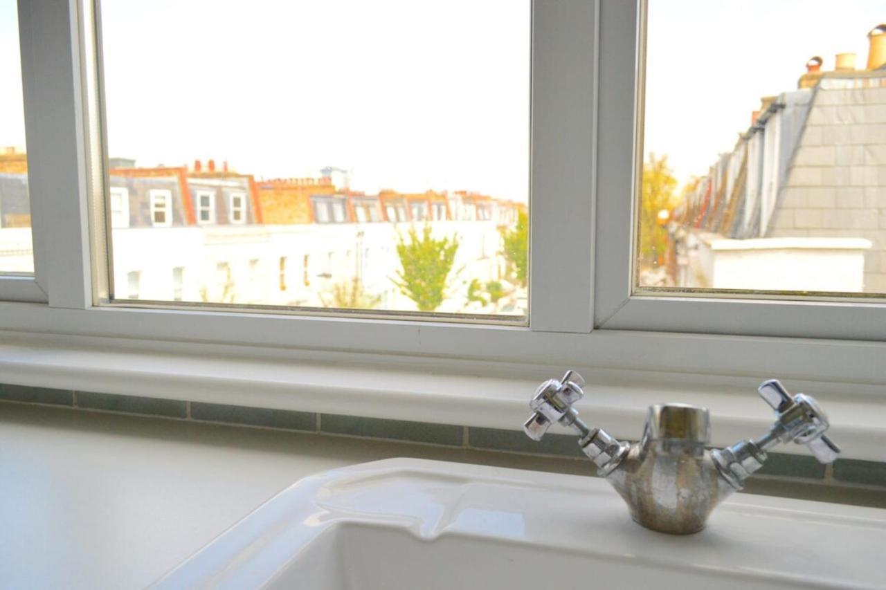 Lovely Floor Flat In Leafy Fulham Apartment London
