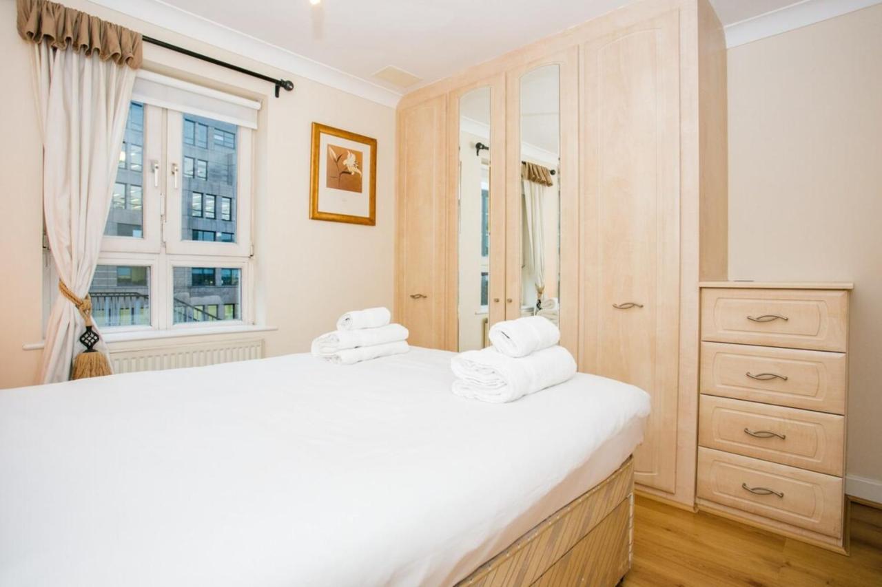 Apartamento 1 Bedroom On The Riverbank Near St Paul's Londres
