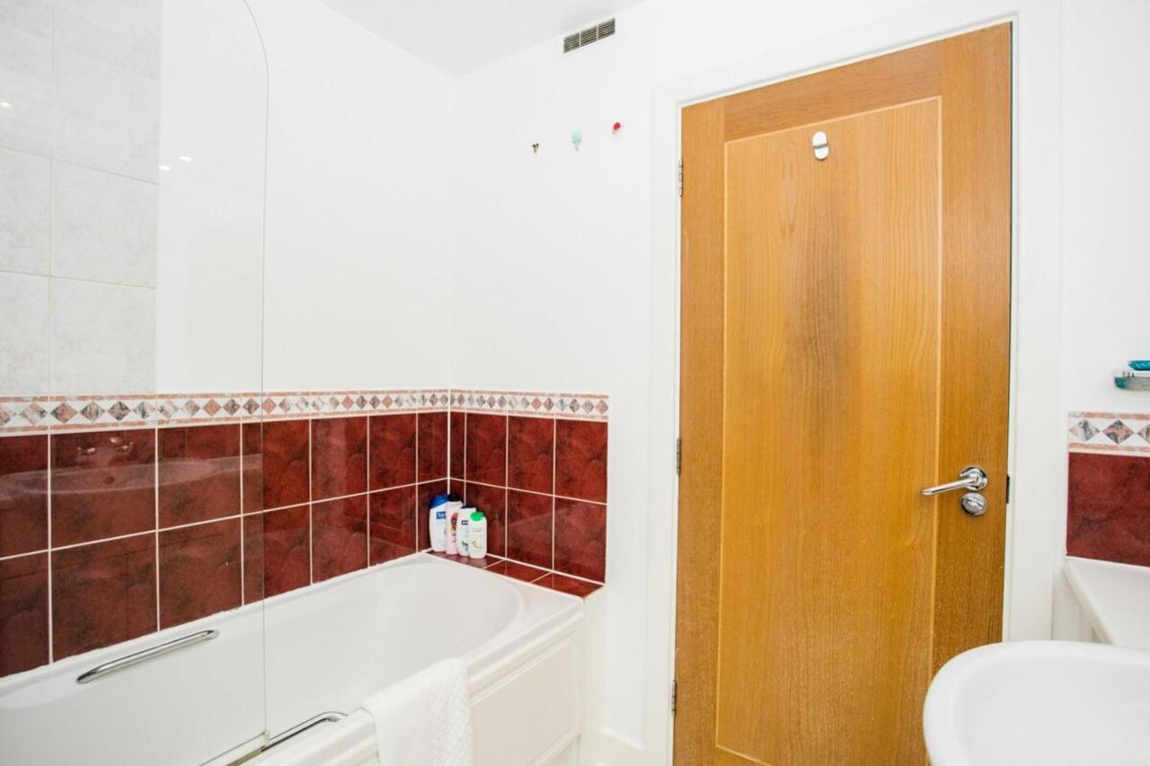 Apartamento 1 Bedroom On The Riverbank Near St Paul's *