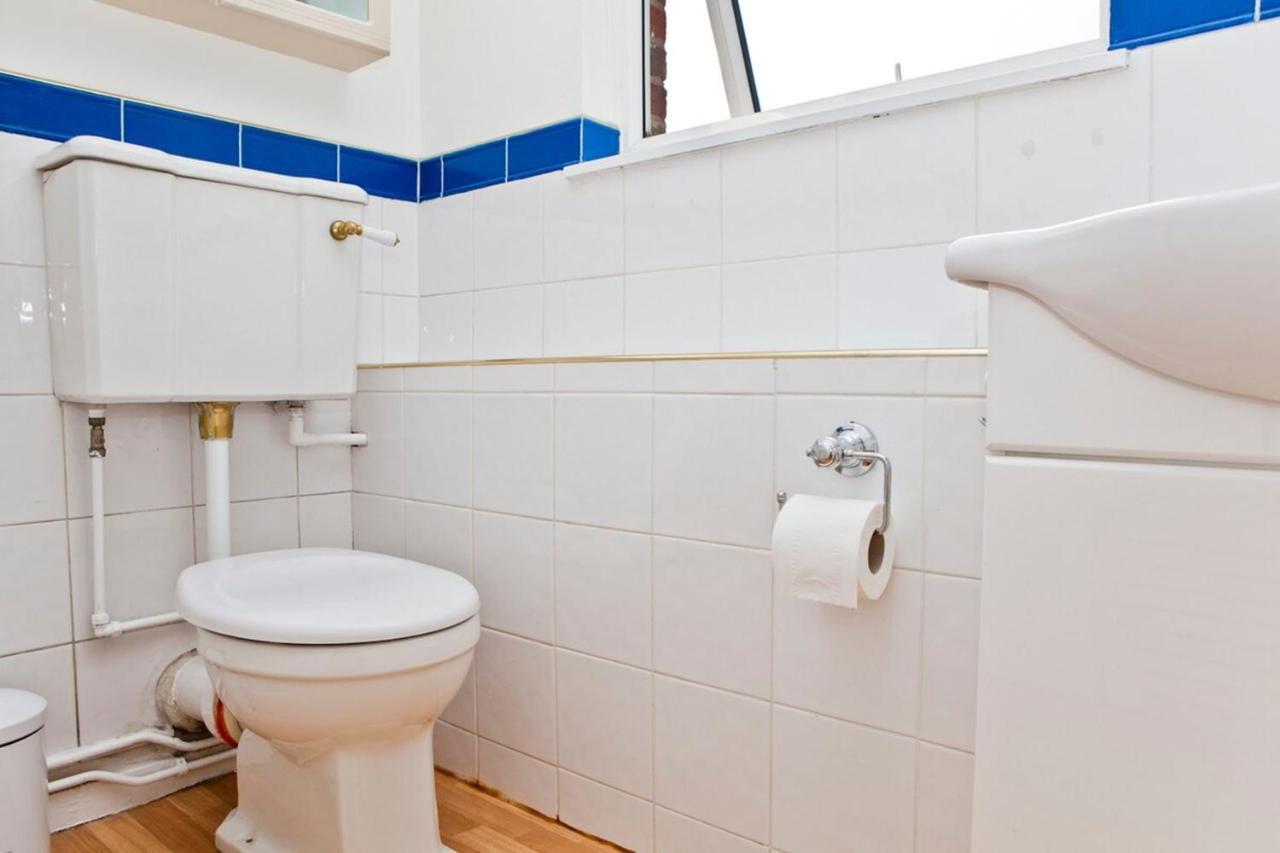 Warm East Sleeps 4