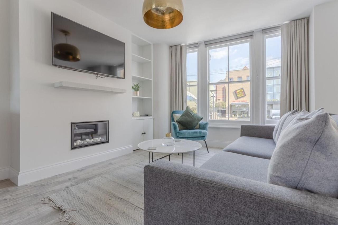 Stunning 3 Bedroom 2 Bath In Fantastic Location Appartement Londres