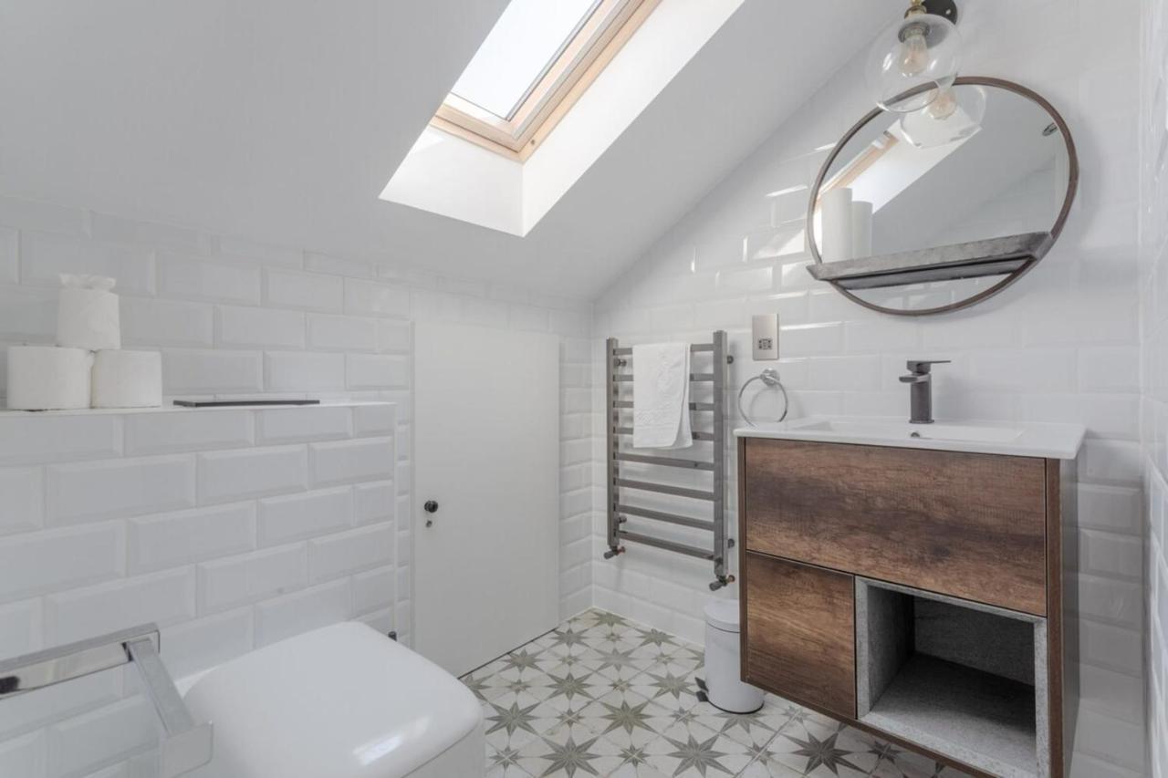 Stunning 3 Bedroom 2 Bath In Fantastic Location Londres
