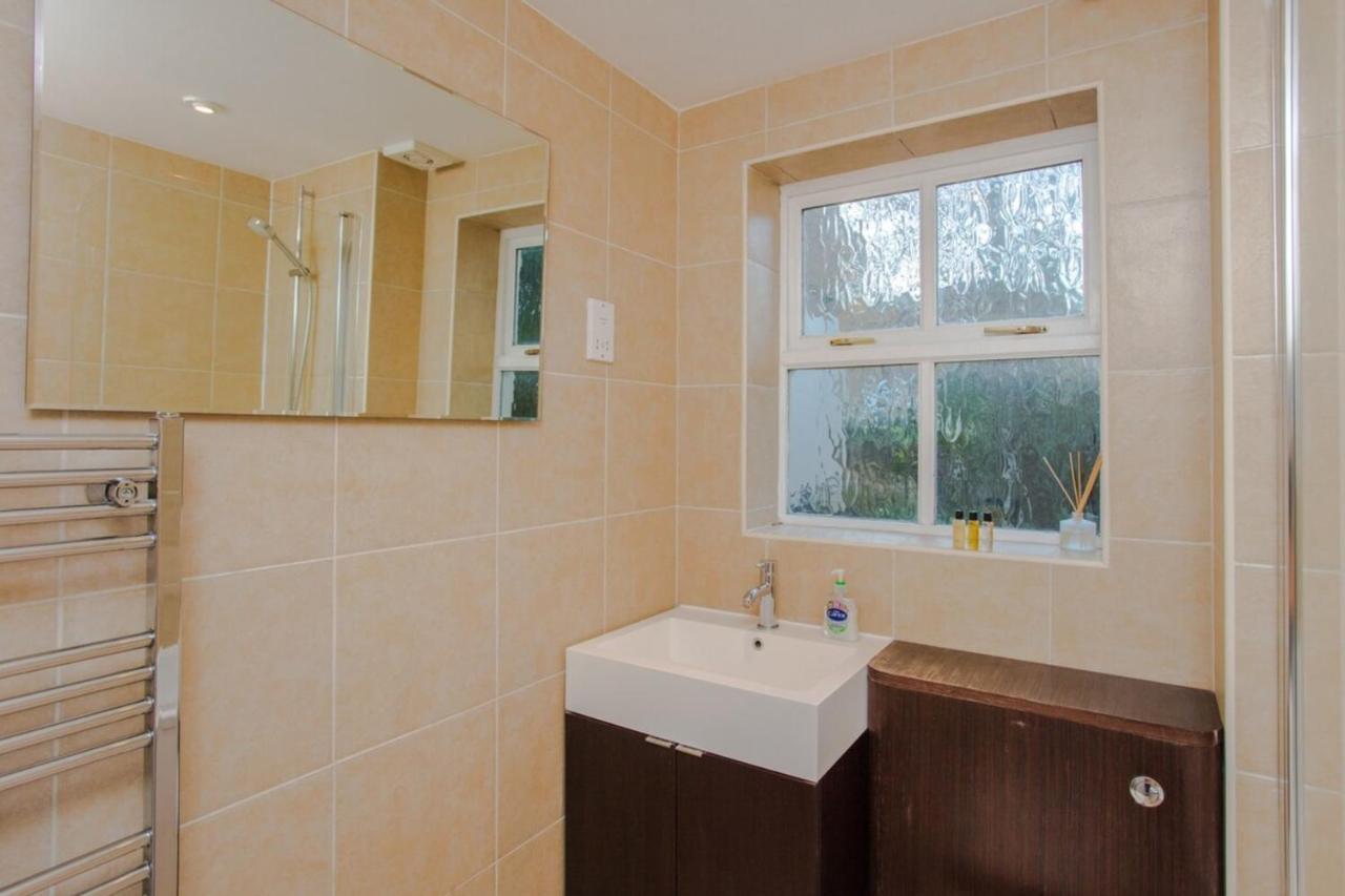 Contemporary 1bedroom Flat In Camberwell Oval Apartamento