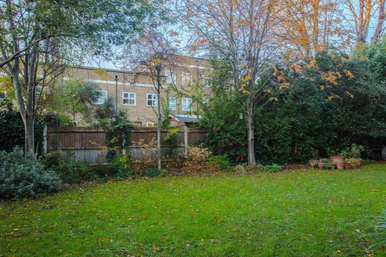 Contemporary 1bedroom Flat In Camberwell Oval * Londres