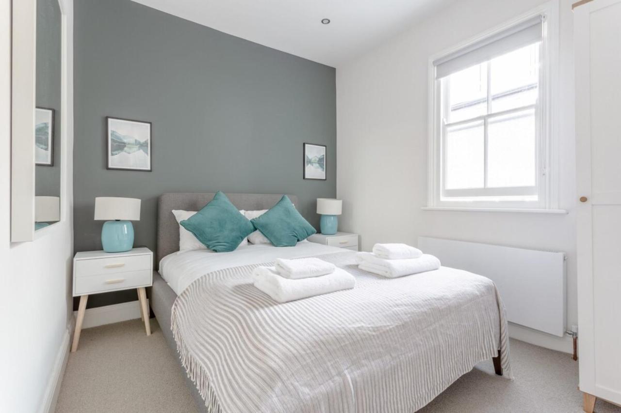 Stunning 3 Bedroom 2 Bath In Fantastic Location * Londres