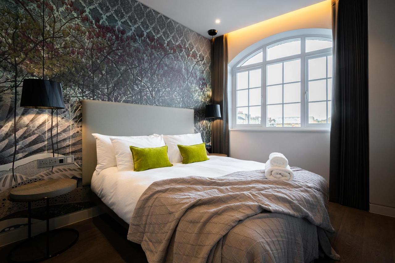 Mirabilis - Bayham Place *