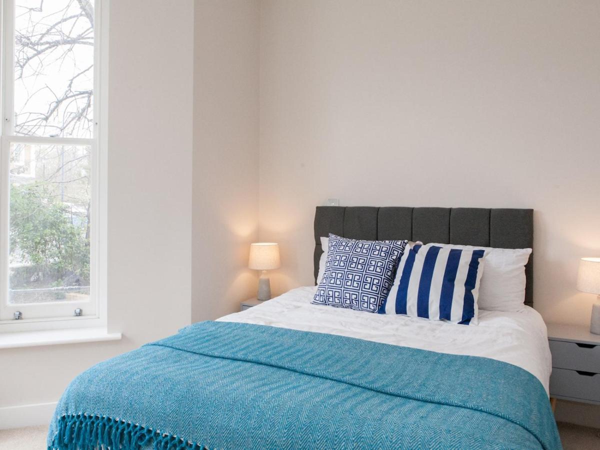 Pass The Keys - Spacious Flat With Private Sun Terrace In South East * Londres