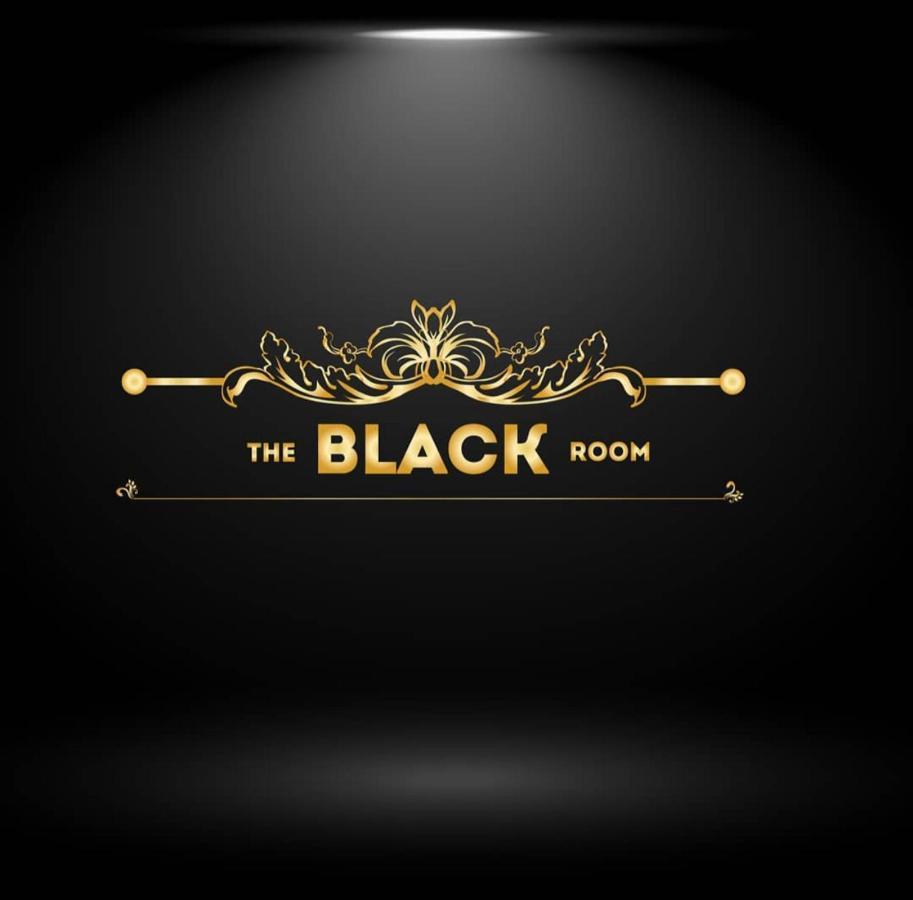 The Black Room Appartement *