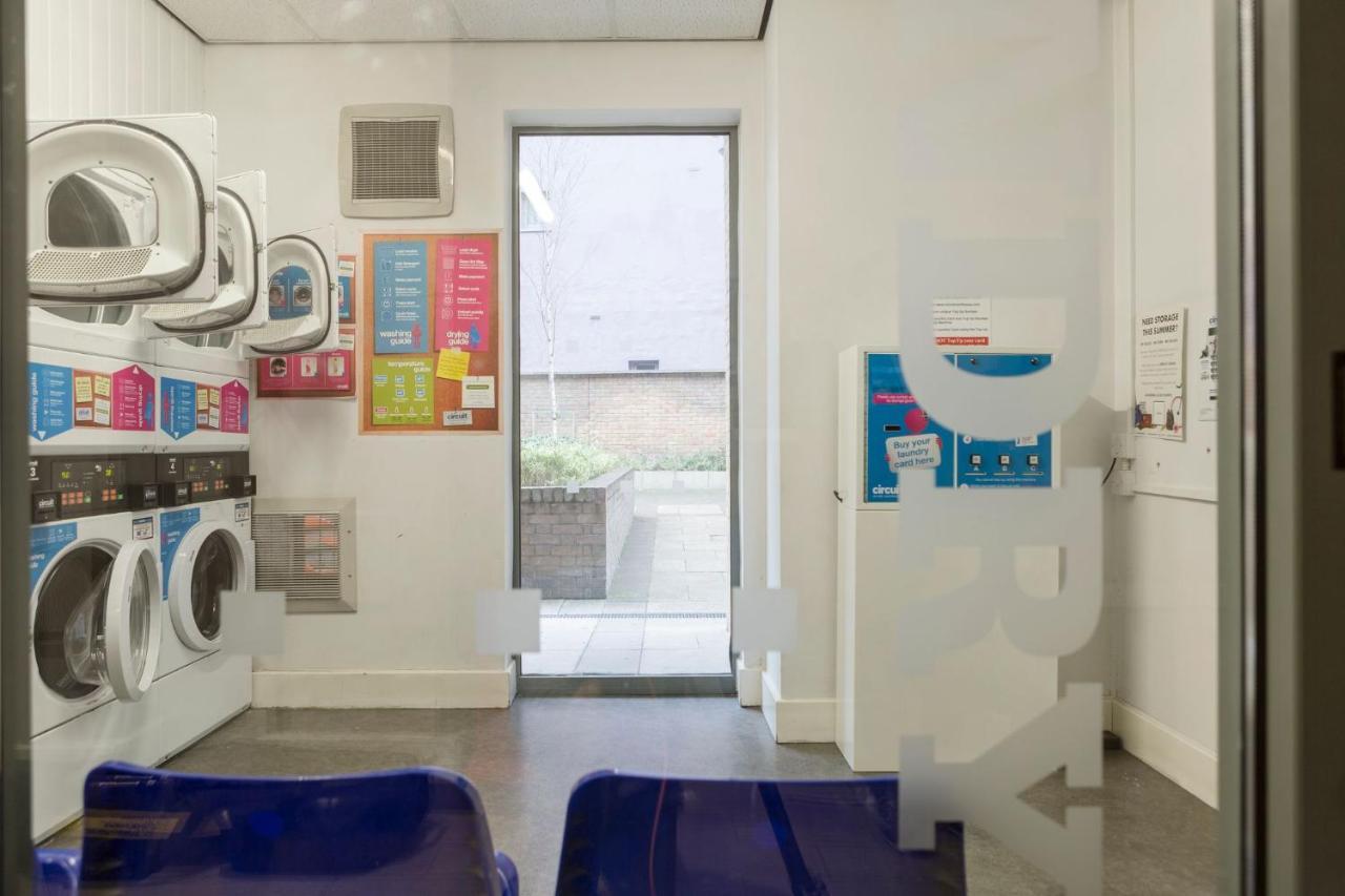 Student Only - Central London * Londres