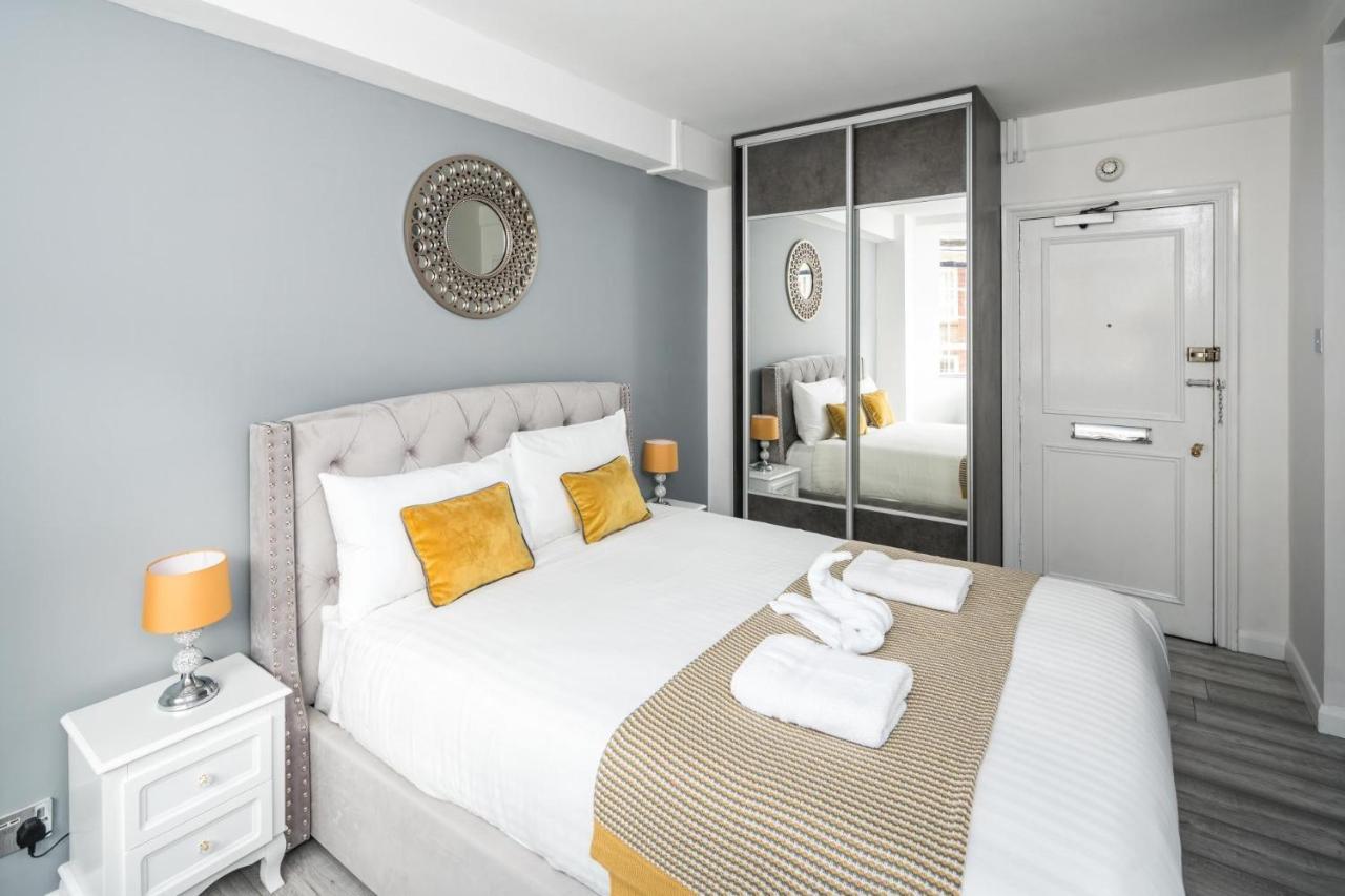 New Sleek Modern In The Heart Of Chelsea