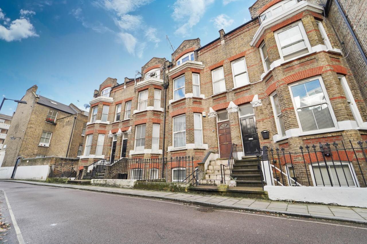 5b Belvedere Buildings Londres