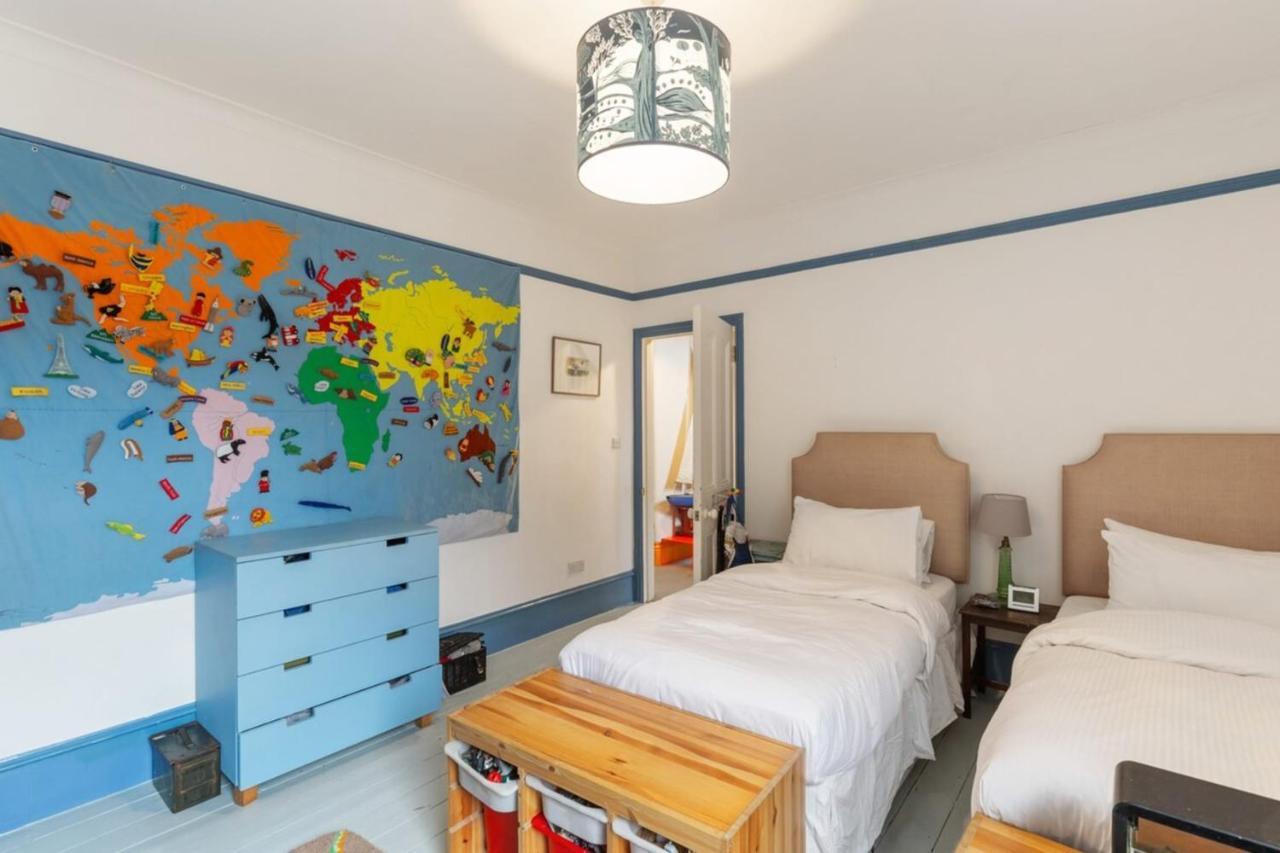 Apartamento Lovely 4-bedroom House Near Portobello Londres
