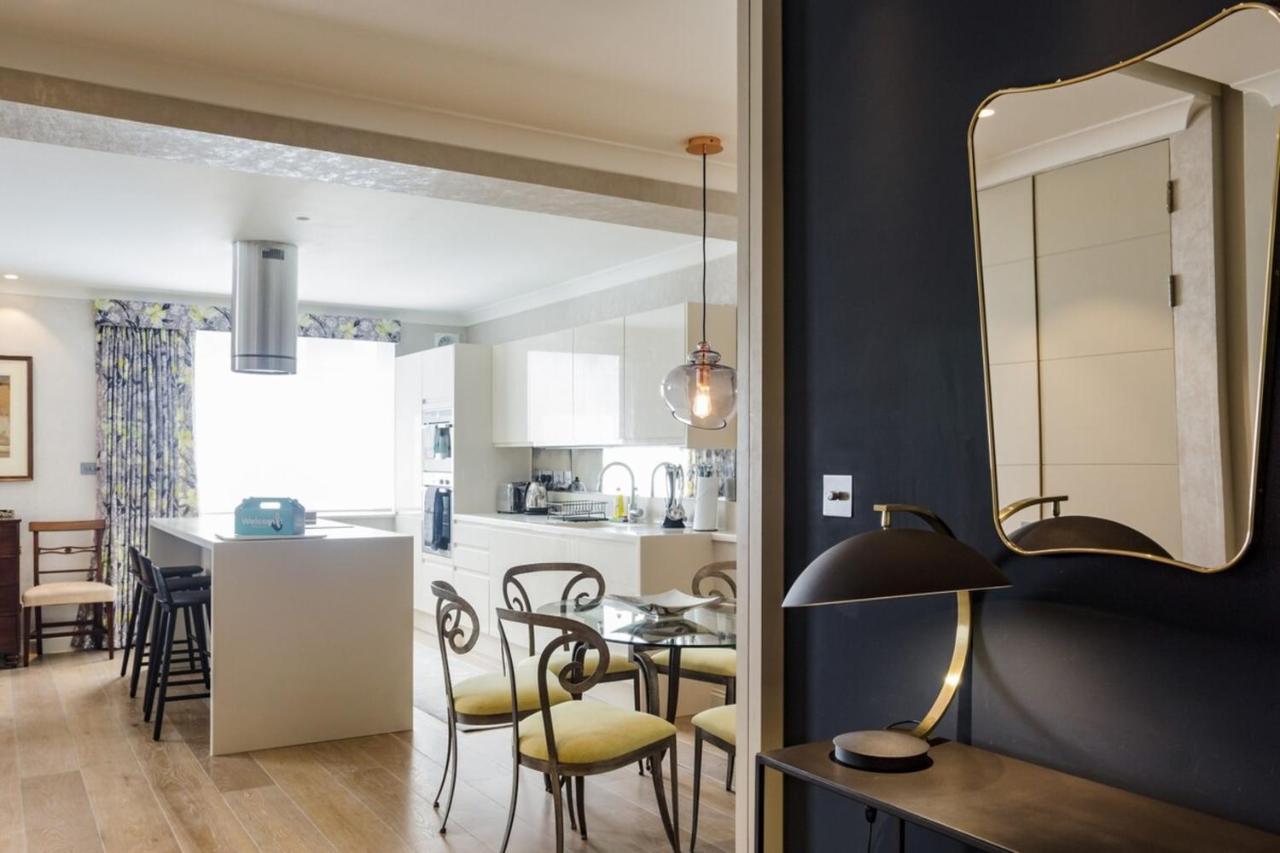 Beautiful 2 Bedroom 2 Bath Flat In South Kensington Londres