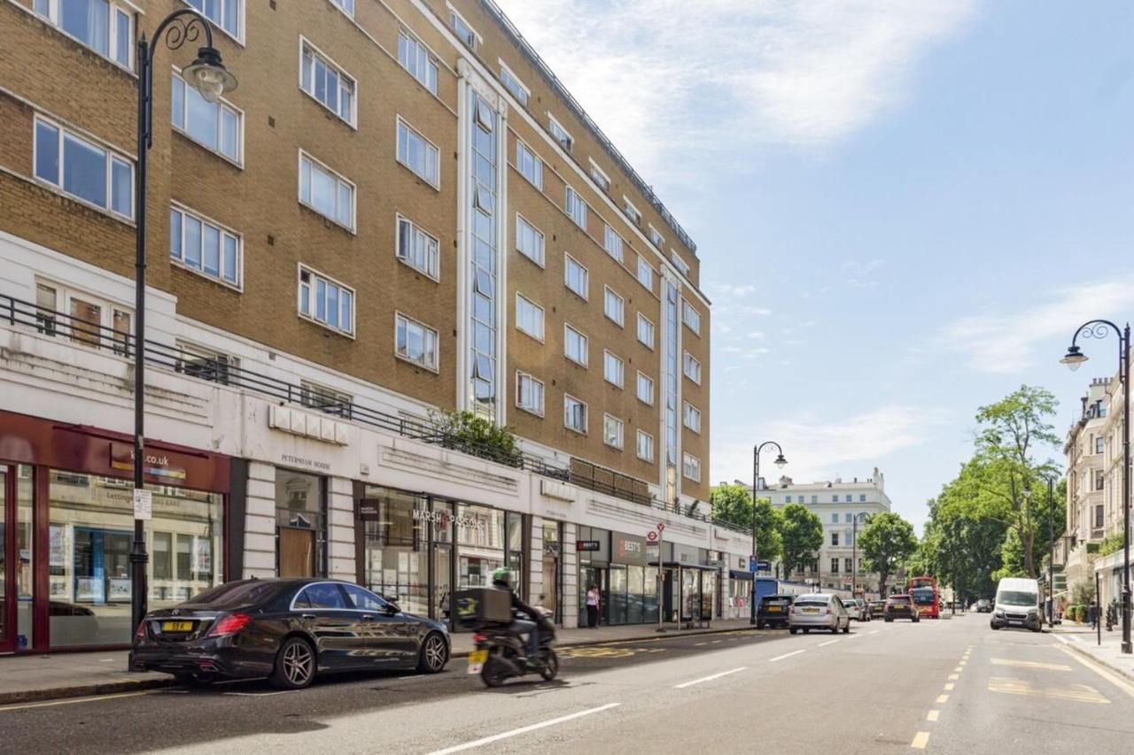 Beautiful 2 Bedroom 2 Bath Flat In South Kensington