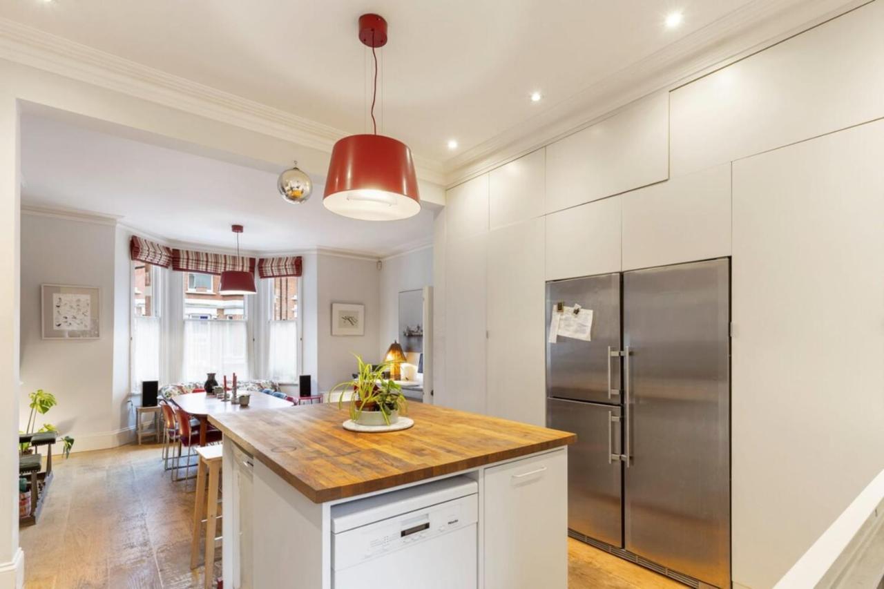 Lovely 4-bedroom House Near Portobello